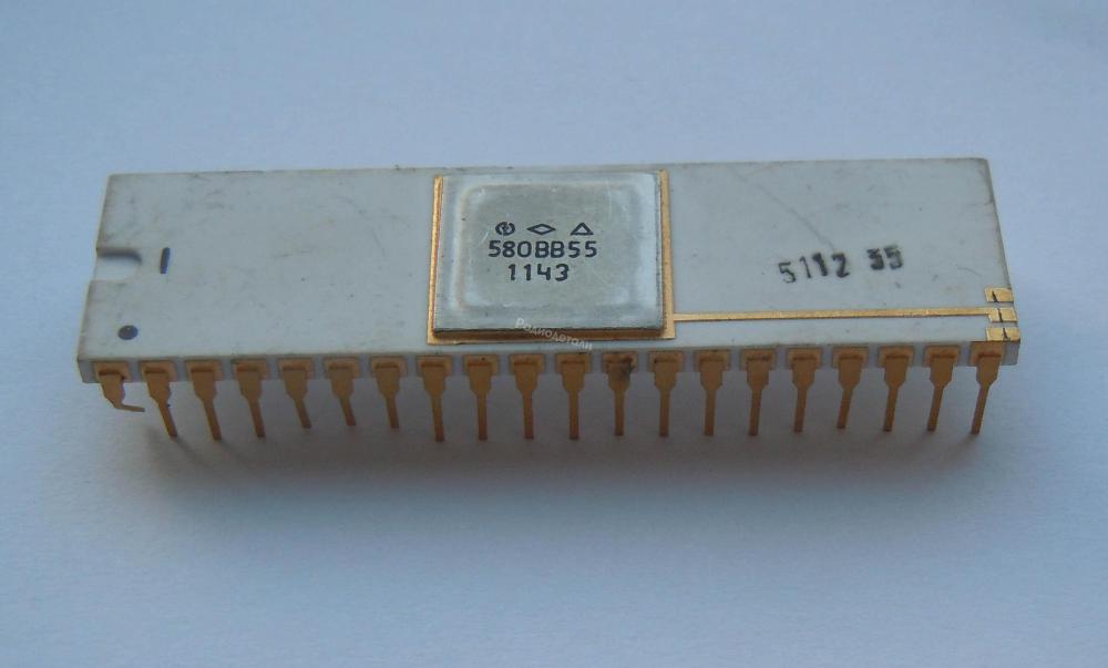 580-и.п.40-ножек-желтые-вывода Микросхема